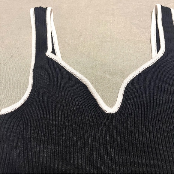Abercrombie & Fitch Black & White Ribbed Knit Dress | Size XSP | NWT - Picture 6 of 9